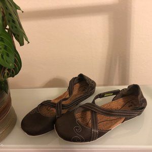 Ahnu Karma Latitude Brown Mary Jane Leather Flats 7